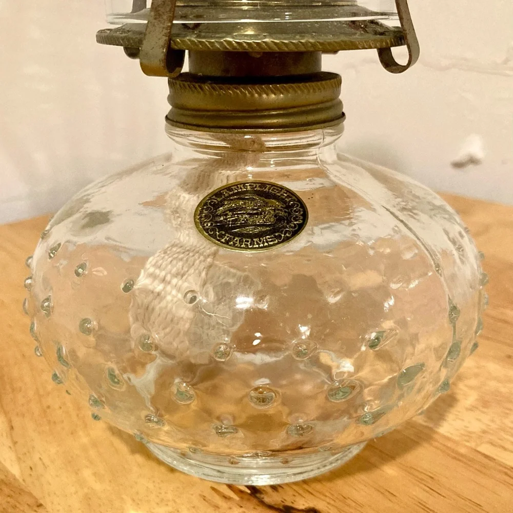 Vintage elegant lamplight